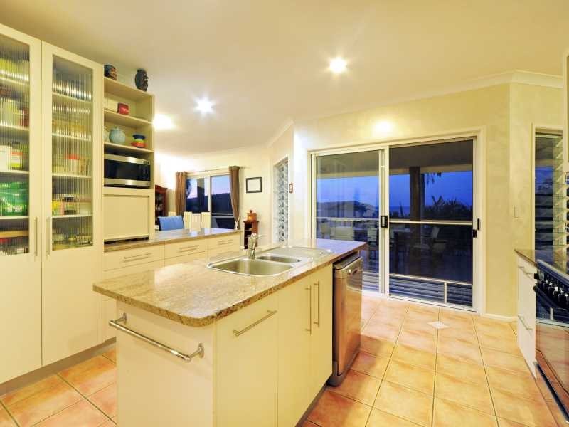 33 Country Road, Cannonvale QLD 4802