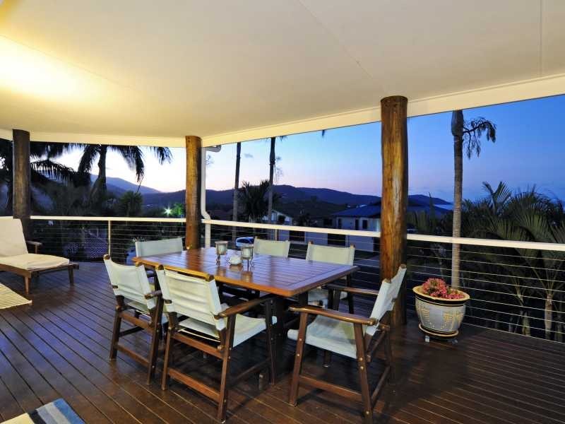 33 Country Road, Cannonvale QLD 4802