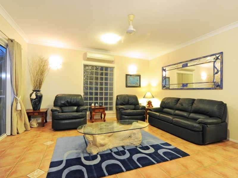 33 Country Road, Cannonvale QLD 4802