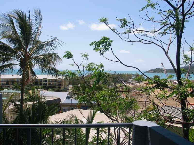 Unit Orchid/Hibiscus Golden Orchid Drive, Airlie Beach QLD 4802