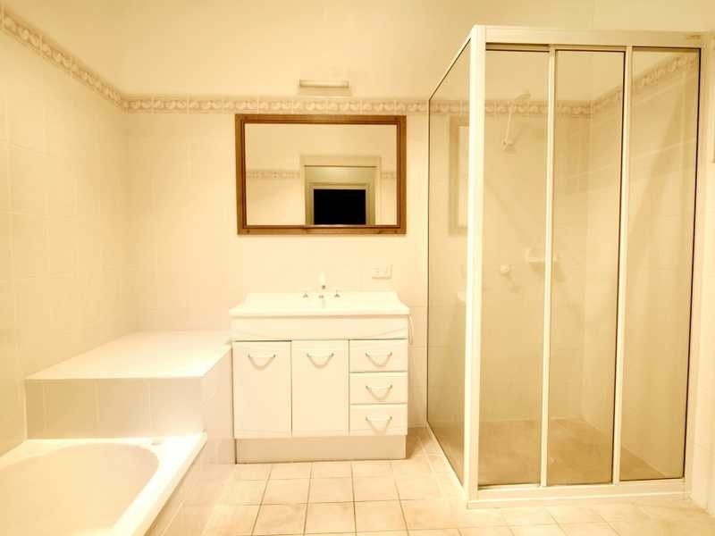 8 Stormvogel Drive, Jubilee Pocket QLD 4802