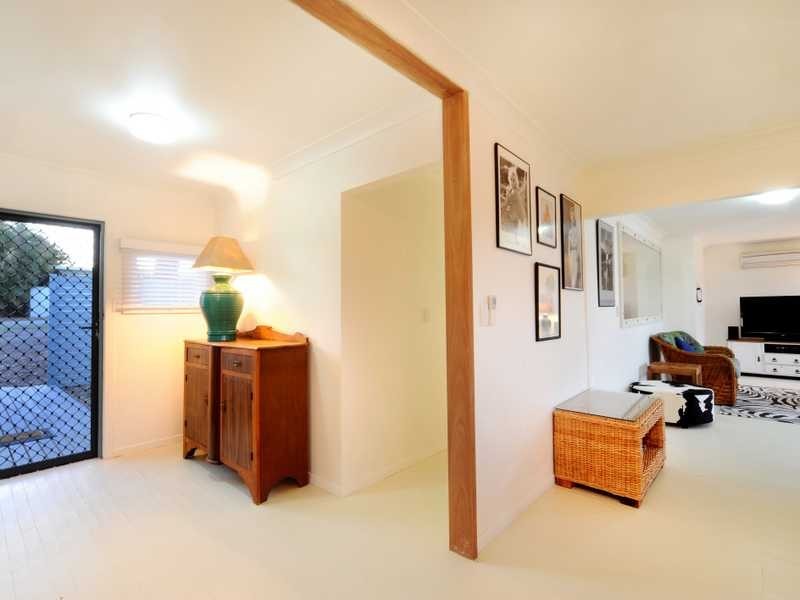 9 Summit Avenue, Airlie Beach QLD 4802