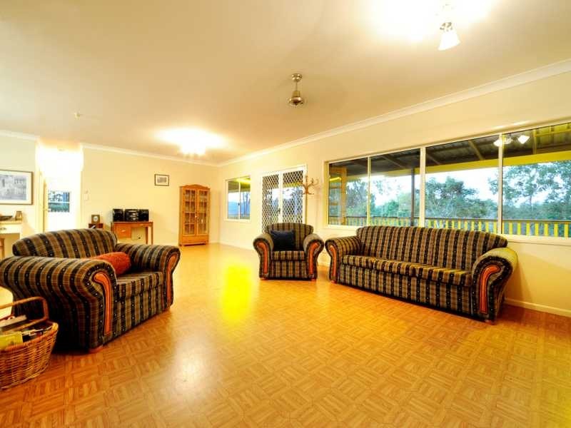 1018 Shute Harbour Rd, Mount Marlow QLD 4800