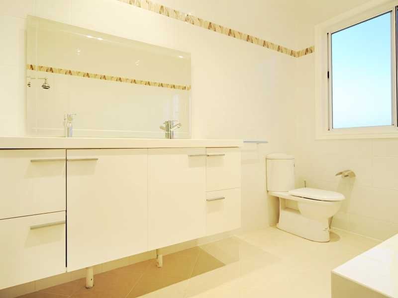 11 Jones Road, Cannonvale QLD 4802