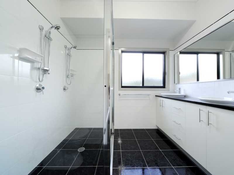 31a & 31b Kingfisher Terrace, Jubilee Pocket QLD 4802