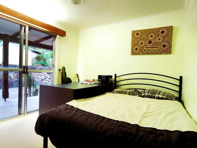 4 Iluka Street, Cannonvale QLD 4802