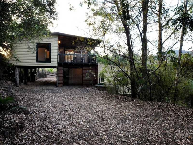 35 Gun Ally Road, Sugarloaf QLD 4800