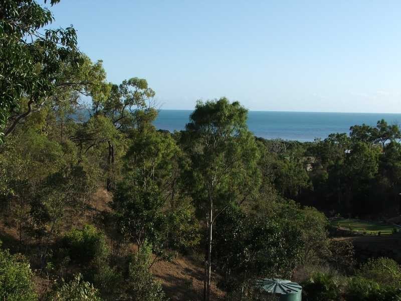 38 Roseric Crescent, Hideaway Bay QLD 4800