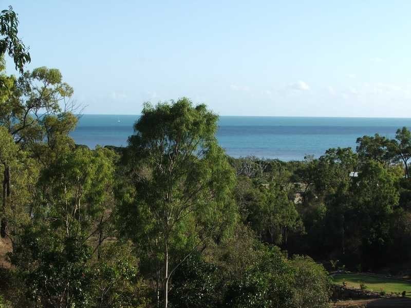 38 Roseric Crescent, Hideaway Bay QLD 4800