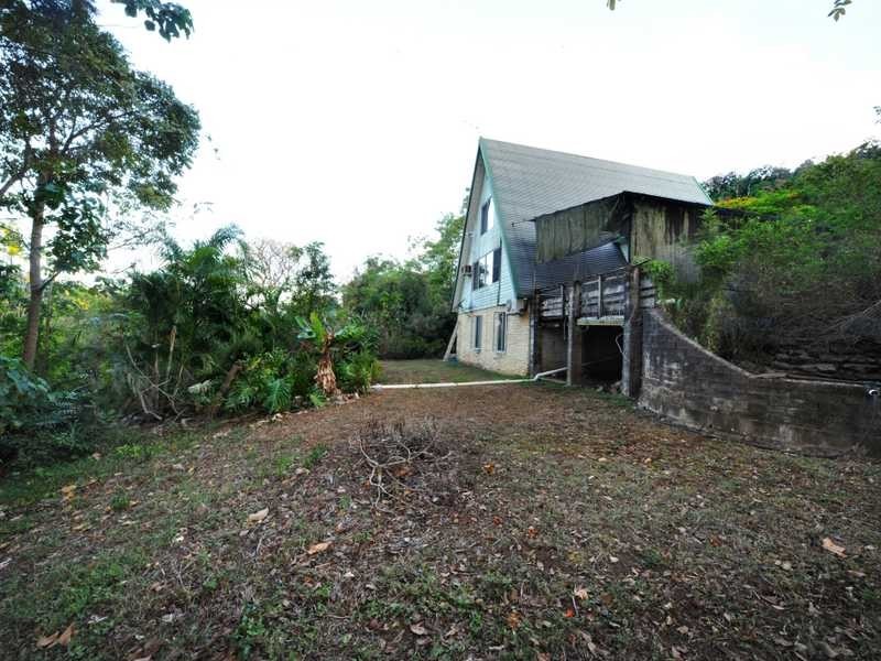 157 Camm Rd, Mount Julian QLD 4800