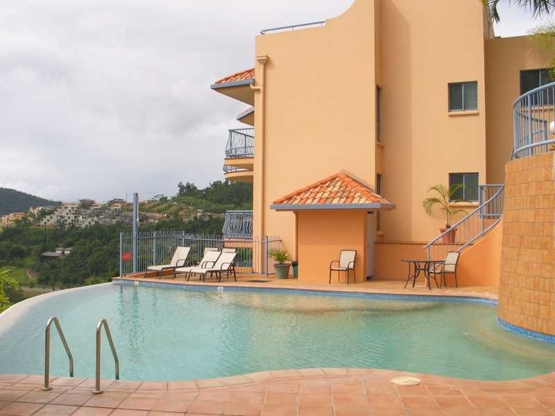 Unit 6/2 Nara Avenue, Airlie Beach QLD 4802