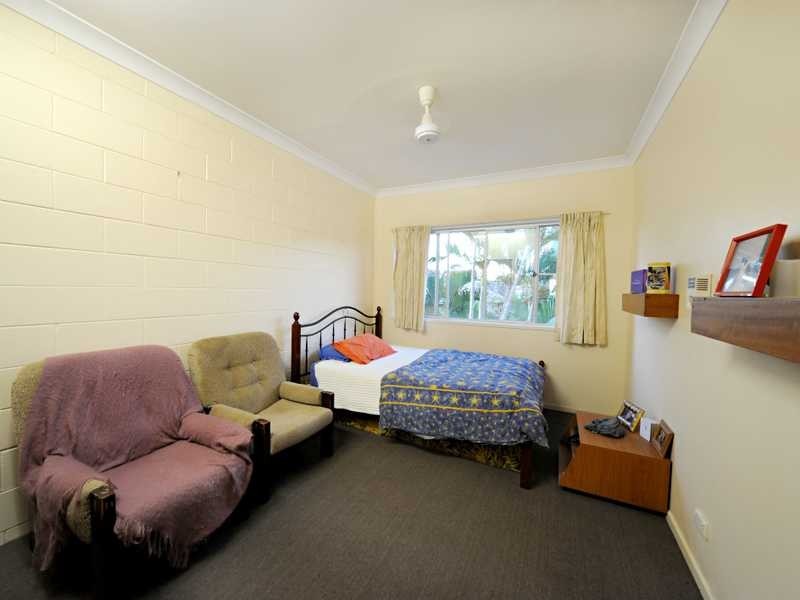 Unit 1-5/6 Robert Street, Proserpine QLD 4800