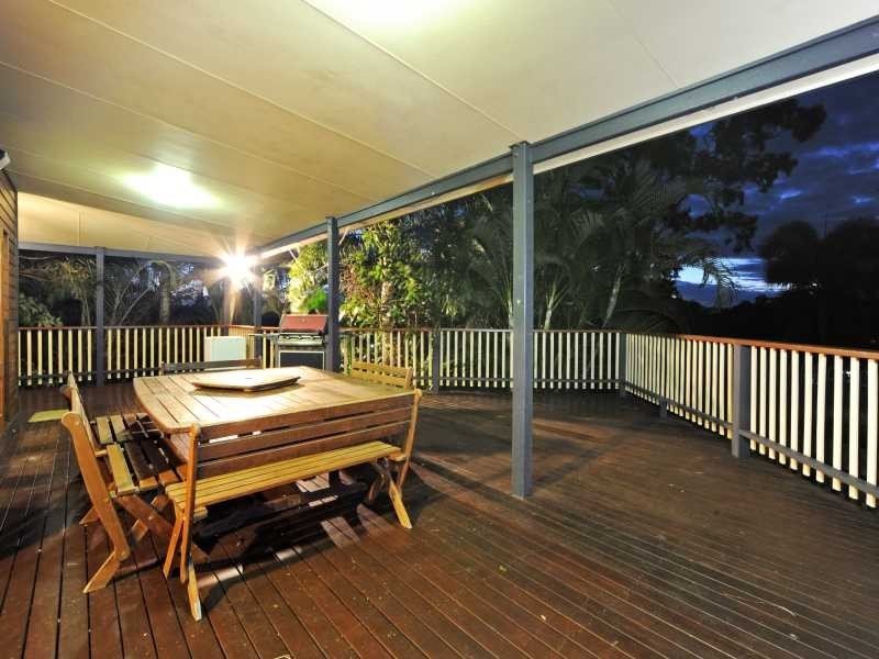 5 Linscot Close, Cannonvale QLD 4802