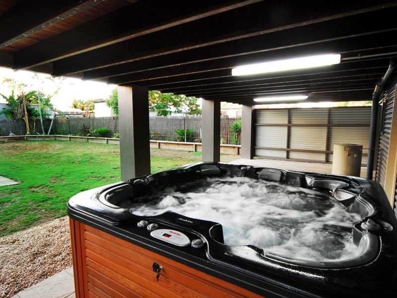 2 Jupp Street, Proserpine QLD 4800