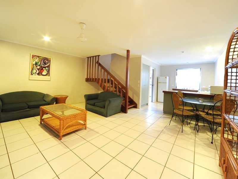 Unit 5/4 Salmon Street, Cannonvale QLD 4802