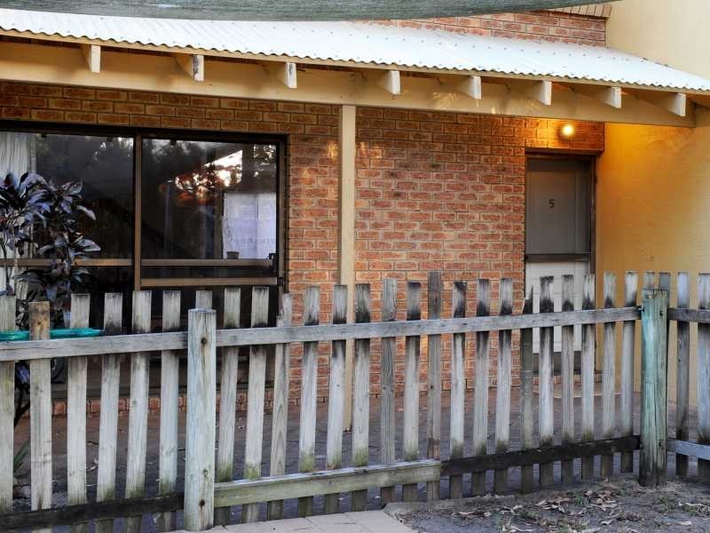 Unit 5/4 Salmon Street, Cannonvale QLD 4802