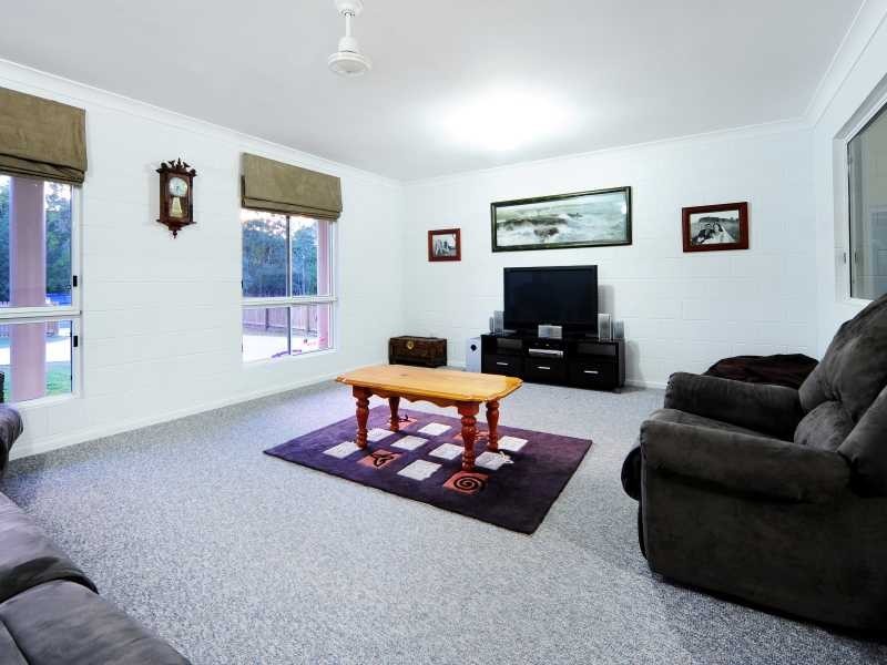 10 Mandalay Road, Jubilee Pocket QLD 4802