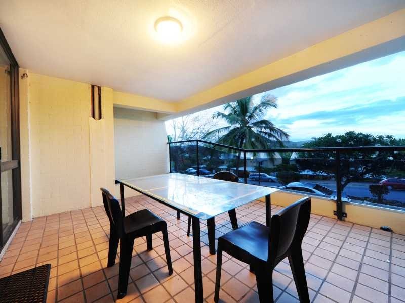 Unit 10/2 Eshelby Drive, Cannonvale QLD 4802