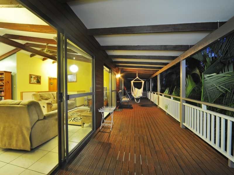 40 Island Drive, Cannonvale QLD 4802