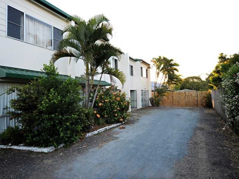 Unit 2/6 Robert Street, Proserpine QLD 4800