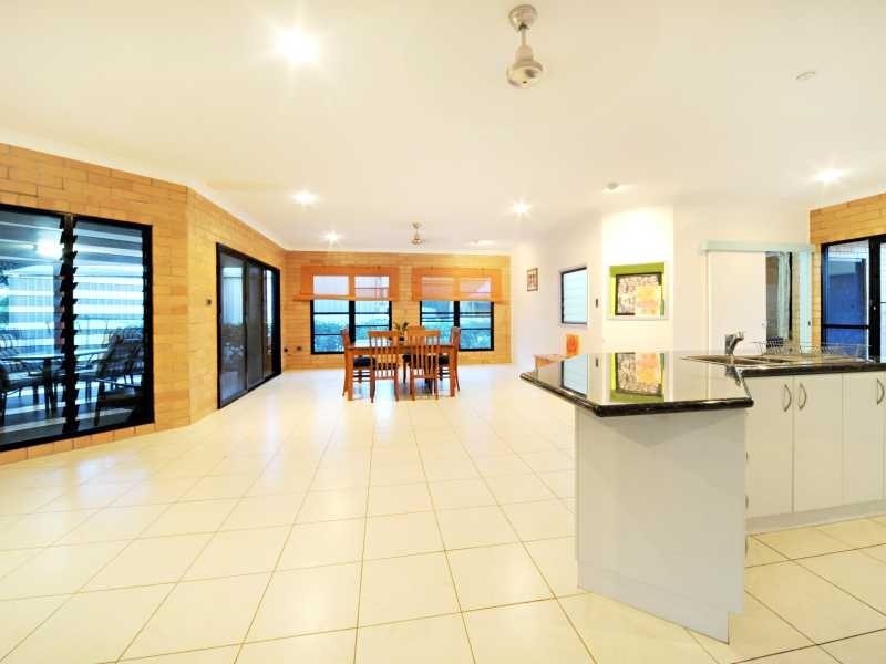 37 Pioneer Drive, Dingo Beach QLD 4800