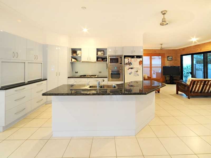 37 Pioneer Drive, Dingo Beach QLD 4800