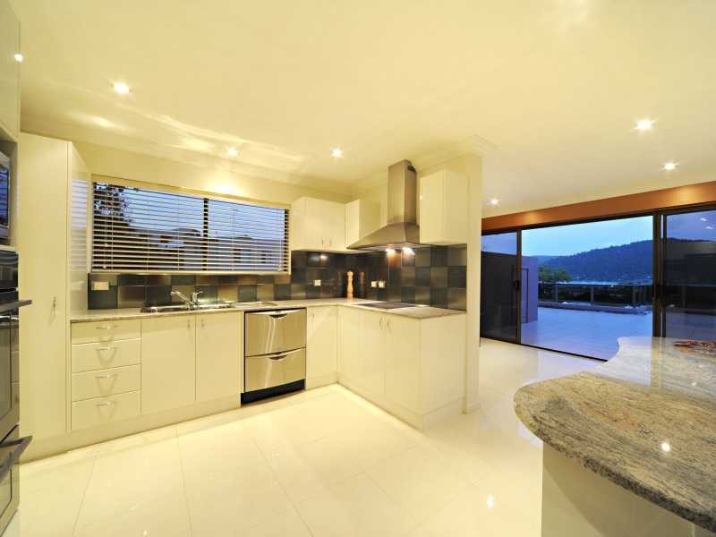 Unit 4/13 Begley Street, Airlie Beach QLD 4802