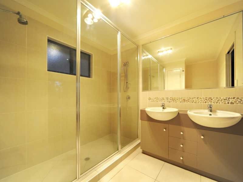 2 Woodwark Crescent, Cannonvale QLD 4802