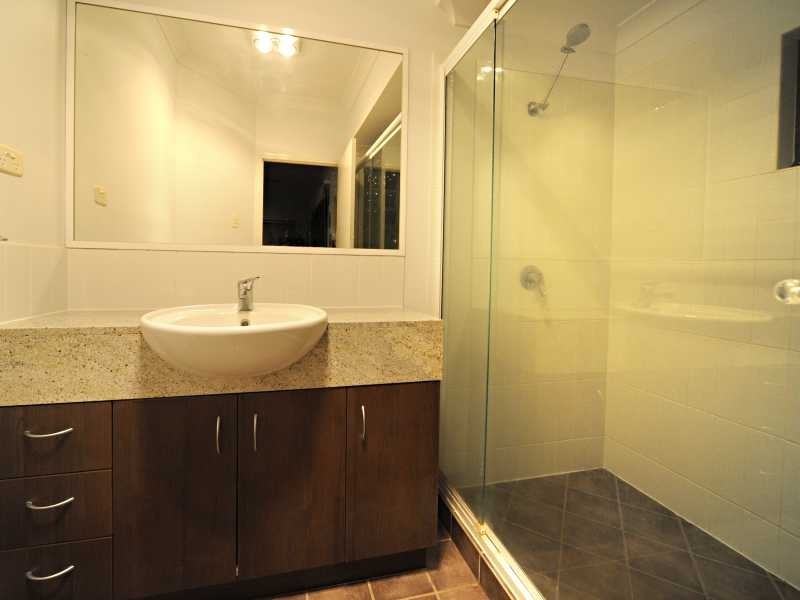 Unit 9/14 Altman Avenue, Cannonvale QLD 4802