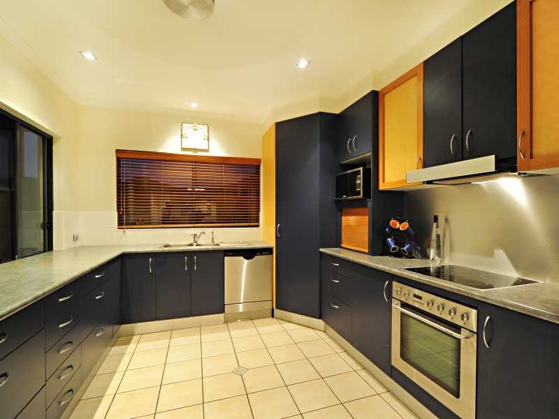 10 Pepperberry Lane, Cannon Valley QLD 4800