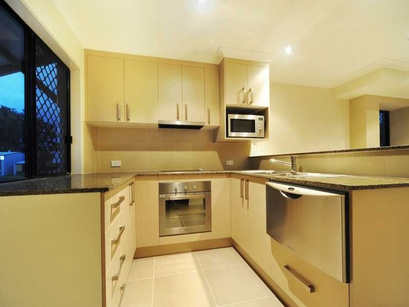 Unit 1/16 Schnapper Street, Cannonvale QLD 4802