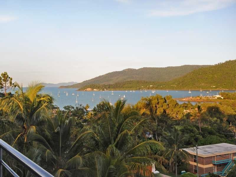 Unit 4/5 Lewis Street, Airlie Beach QLD 4802