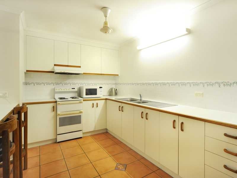 21 Eshelby Drive, Cannonvale QLD 4802