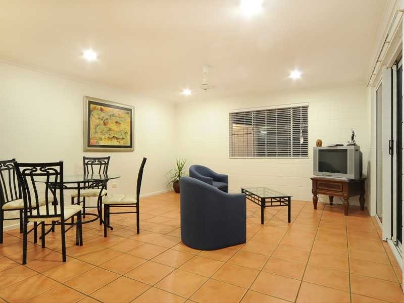 21 Eshelby Drive, Cannonvale QLD 4802