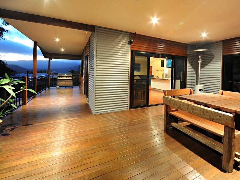 7 Golf Views Court, Cannonvale QLD 4802