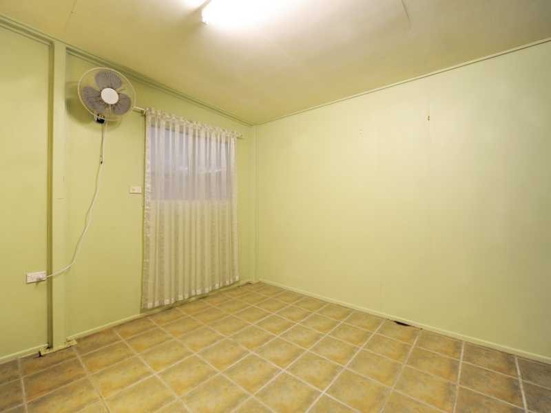 8 Burton Street, Midge Point QLD 4799