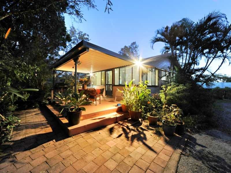 92 Conway Rd, Mount Julian QLD 4800