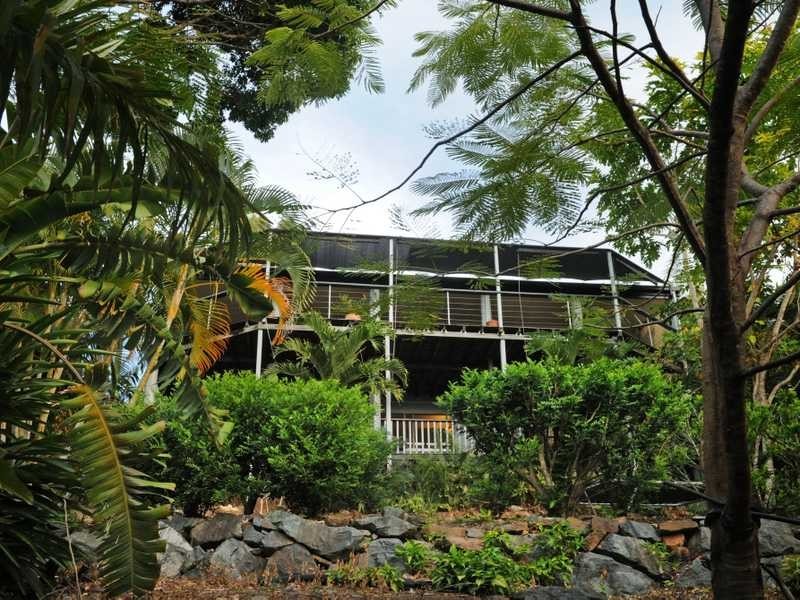 5 Woodwark Crescent, Cannonvale QLD 4802