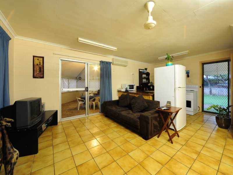 2 Aniwa Court, Jubilee Pocket QLD 4802