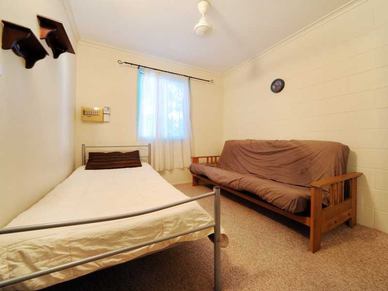 Unit 12/6 St Martins Lane, Cannonvale QLD 4802