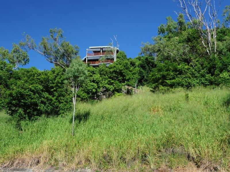 Lot/Lot 10 & 9 & 8 Kara Cres, Airlie Beach QLD 4802