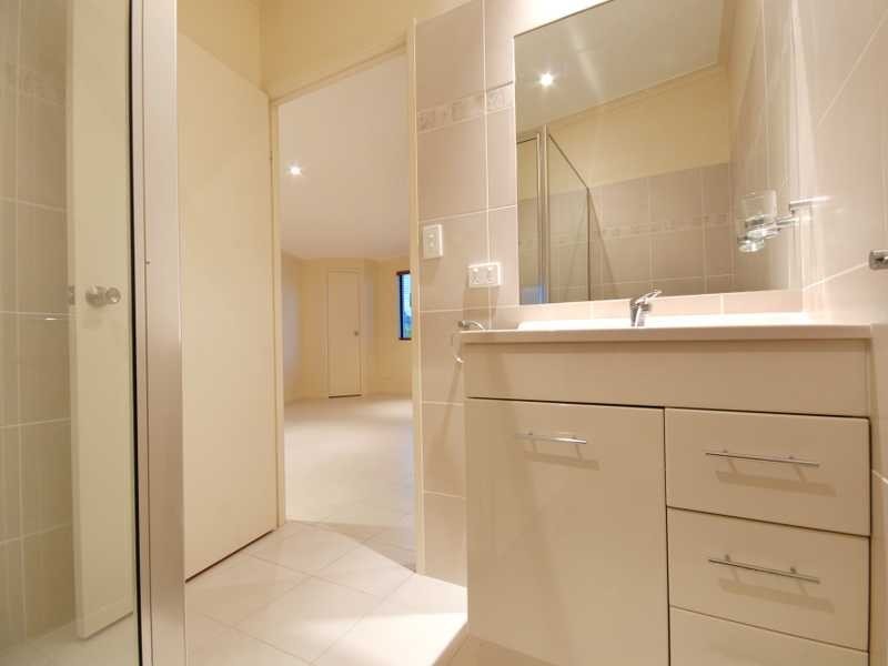 3 Whitehaven Crescent, Cannonvale QLD 4802