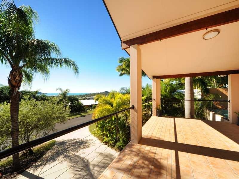3 Whitehaven Crescent, Cannonvale QLD 4802