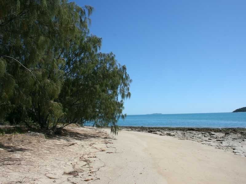 Lot 7/ Cape Gloucester Retreat, Cape Gloucester QLD 4800