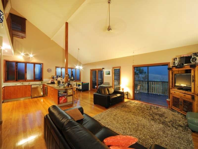 23 Daydream Court, Cannonvale QLD 4802