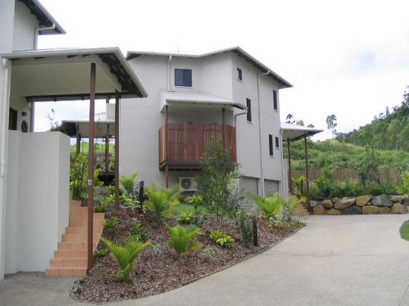 Unit 8/14 Altman Avenue, Cannonvale QLD 4802