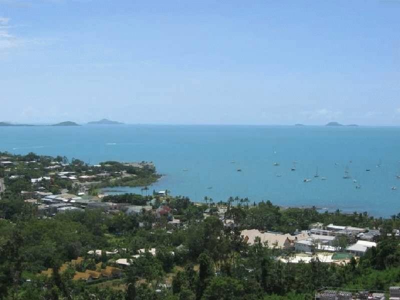 Horizons Way, Airlie Beach QLD 4802