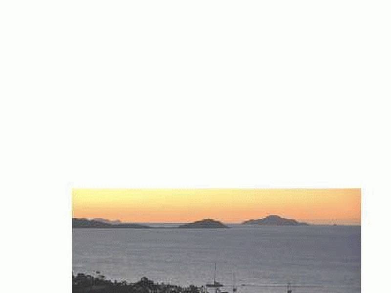 Horizons Way, Airlie Beach QLD 4802