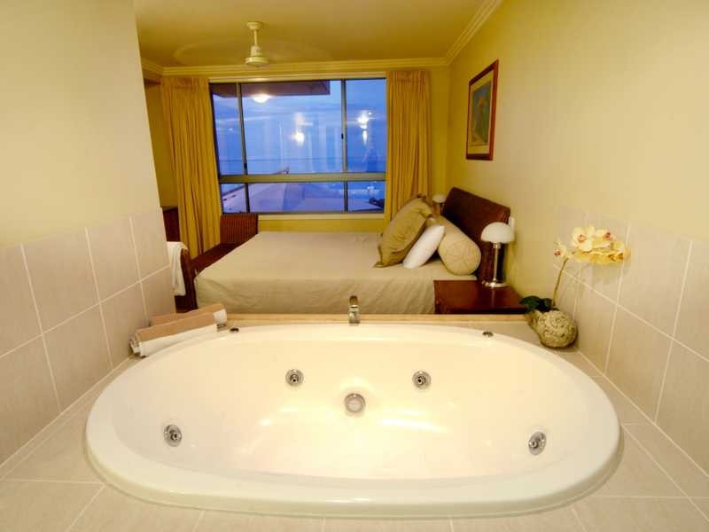 Unit 17/16 Golden Orchid Drive, Airlie Beach QLD 4802