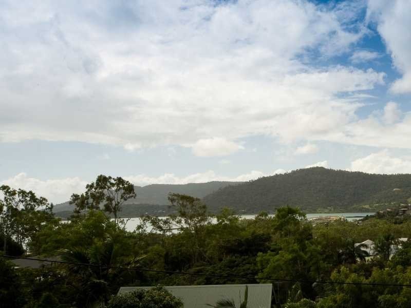2 Orana Street, Airlie Beach QLD 4802